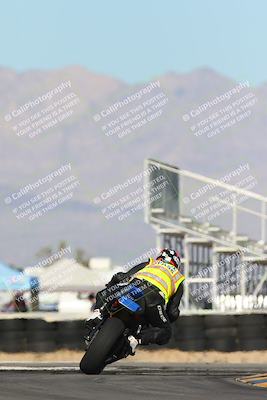 media/Feb-03-2024-SoCal Trackdays (Sat) [[767c60a41c]]/11-Turn 16 (2pm)/